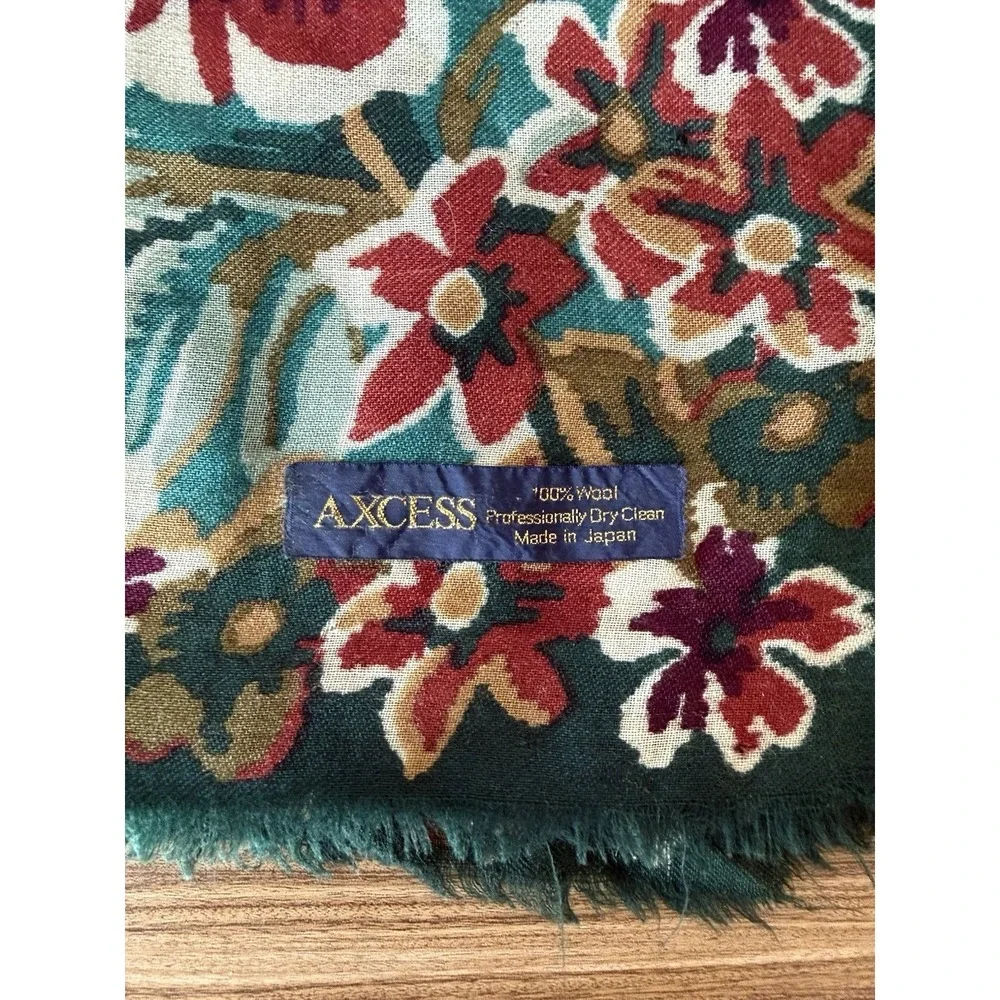 N/A dark floral